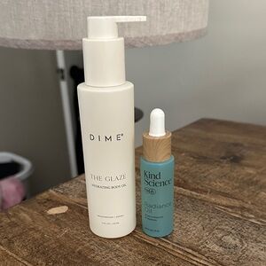 DIME The Glaze Hydrating Body Oil – White and kind of science radiant oil